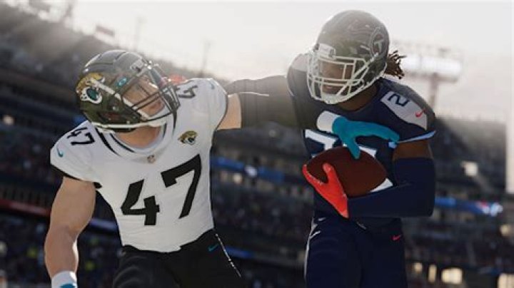 Madden 22: How to Stiff Arm