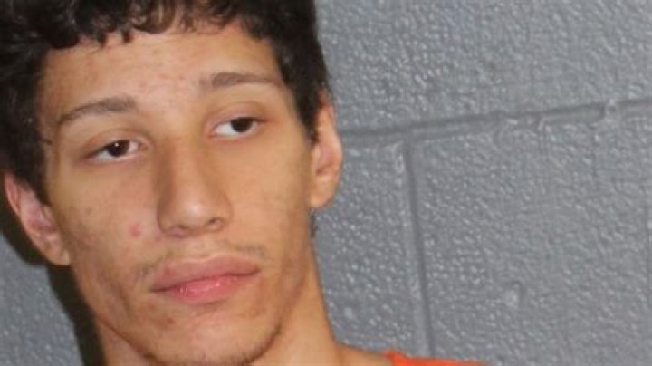 Man in custody following hours long standoff in Altoona