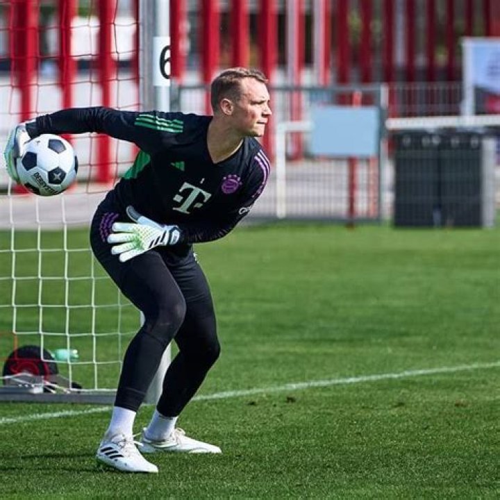 Manuel Neuer - Bio, Age, Height, Net Worth, Facts, Nationality