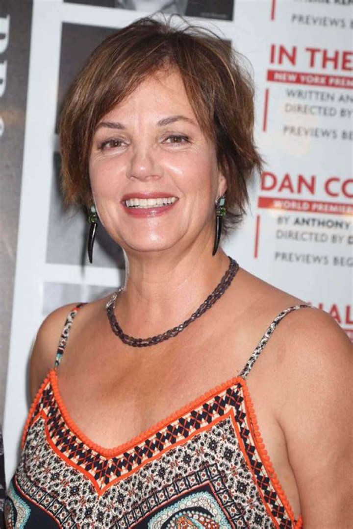 Margaret Colin Biography