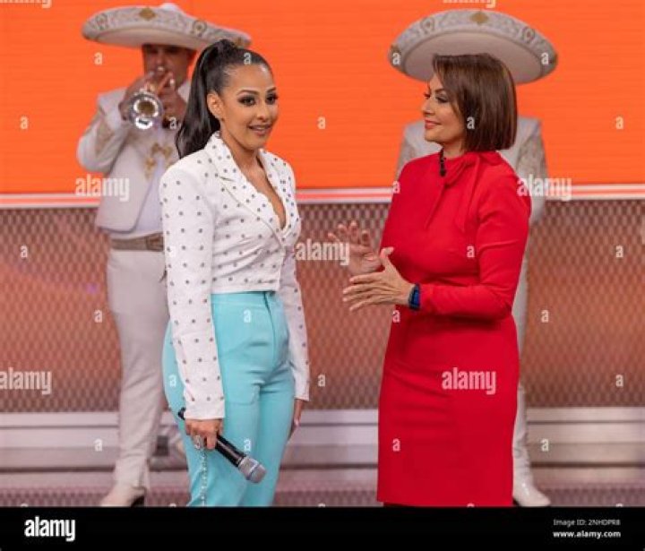 	MARIA ANTONIETA COLLINS CALLS IT QUITS AS UNIVISION ANCHOR	