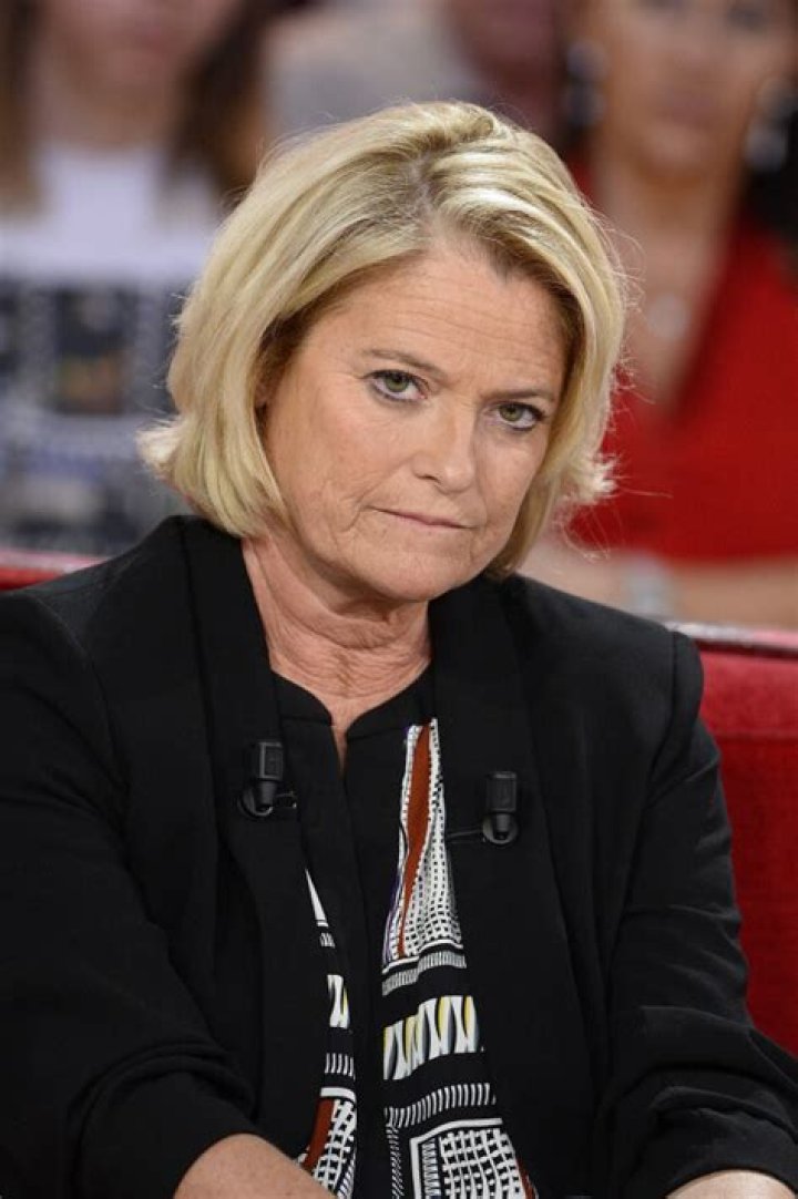 Marina Carrere D Encausse Malade