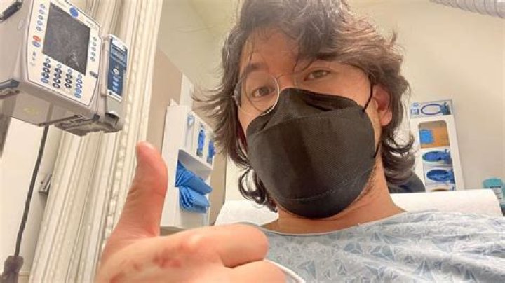 Markiplier updates fans after surprising hospital selfie