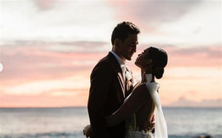 Max Holloway wife: Who is Max Holloway's first wife?