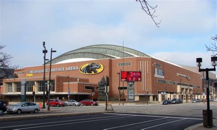 Mecca / UW - Milwaukee Panther Arena Pt.2 - Milwaukee, Wisconsin