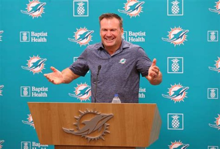 
Miami Dolphins |	Dave Hyde: Zach Thomas’ long road to Canton — ‘I finally got that win’	