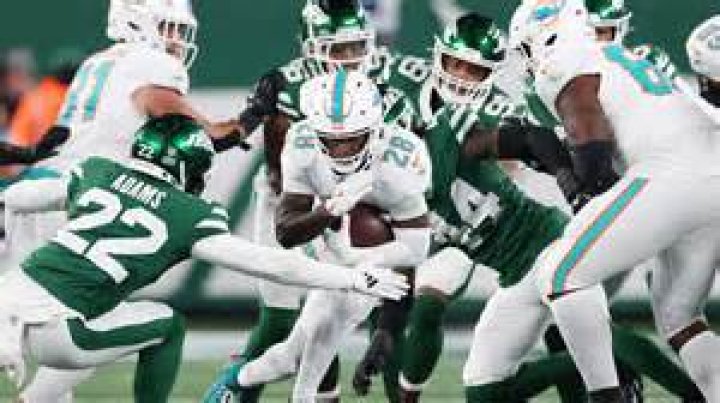 
Miami Dolphins |	Dolphins-Jets predictions: Will Miami cover huge spread on the road?	