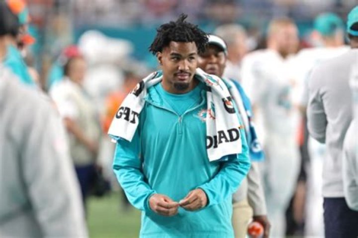 
Miami Dolphins |	Dolphins not trading wide receiver Jaylen Waddle, GM Chris Grier says	