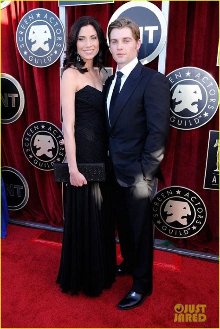 Mike Vogel And Wife Courtney’s Marriage Is 2-Decade Stronger