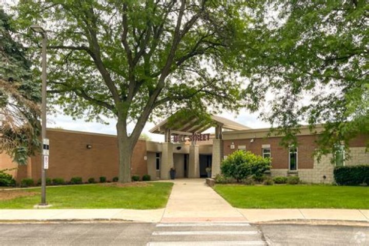 Mill Street Elementary School - Naperville