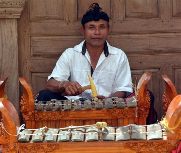 Milo Cantat: The Rising Star Of Indonesian Music