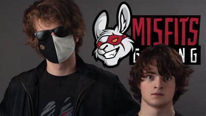 Minecraft streamers Ranboo & Tubbo sign with Misfits Gaming