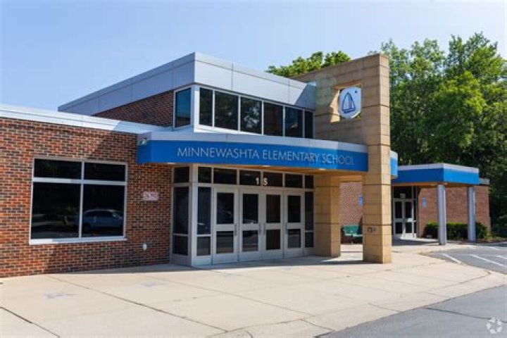 Minnewashta Elementary School - Excelsior
