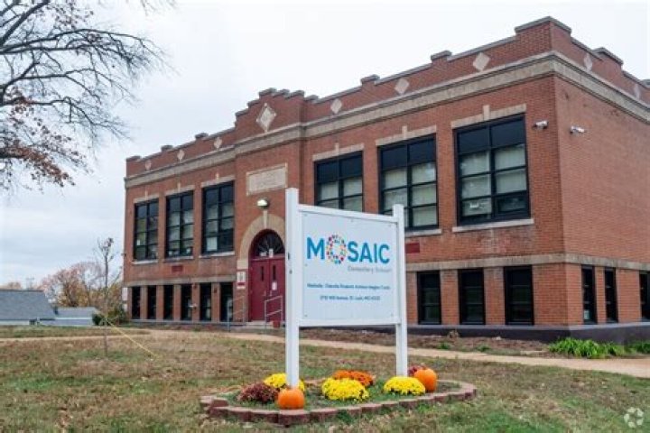 Mosaic Elementary School - Saint Louis