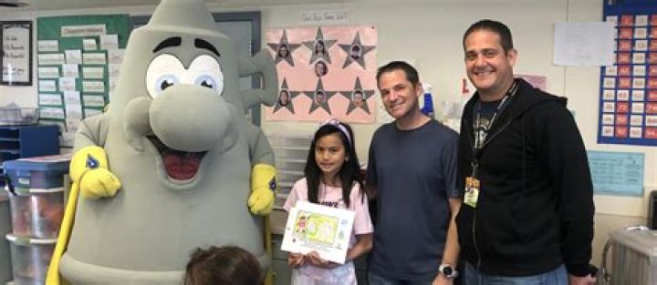 Mr. Thomas - Teacher at John Muir Elementary School