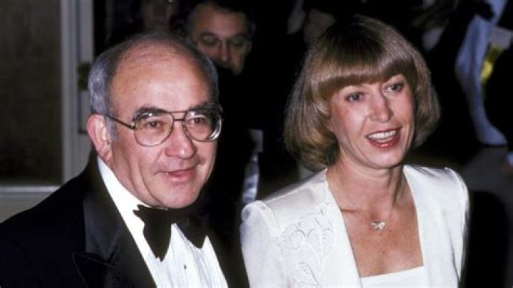 Nancy Sykes: Everything About Ed Asner’s First Wife