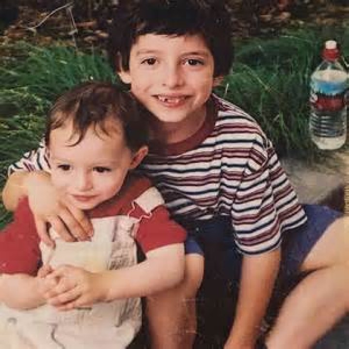 Nick Wolfhard Age【 Finn Wolfhard Brother 】Wiki, Bio, Parents, Young