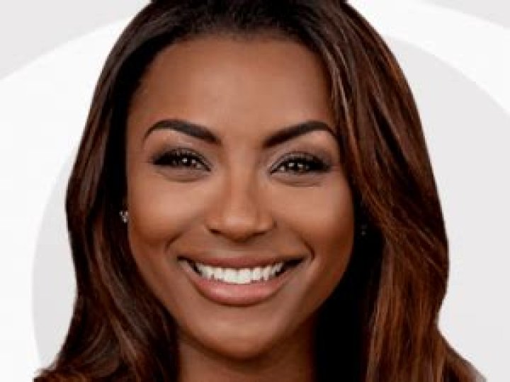 Nicole Baker Bio, Age, Height, Husband, Salary, Net Worth, WJZ
