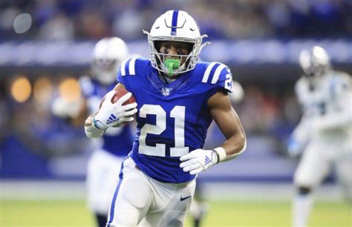 Nyheim Hines: Wiki, Age, Bio, Height, Career, Girlfriend, Family