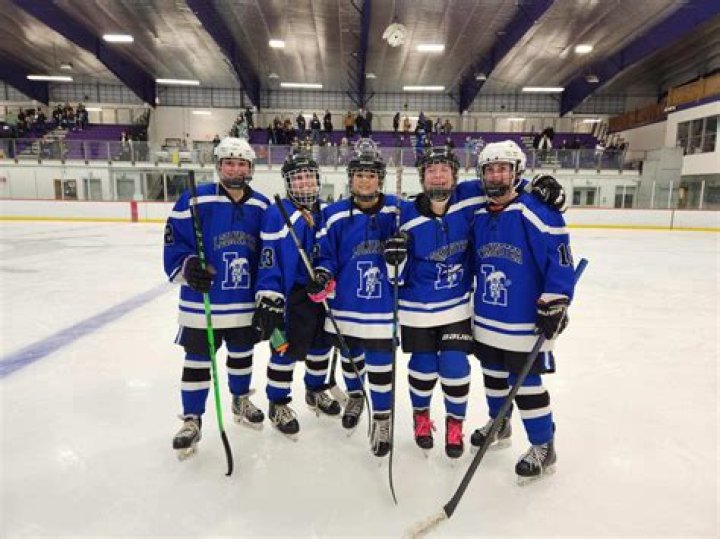 Oakmont Leominster girls hockeu 2/4/15