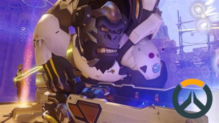 Overwatch streamer baffled by cheater aimbotting as Winston