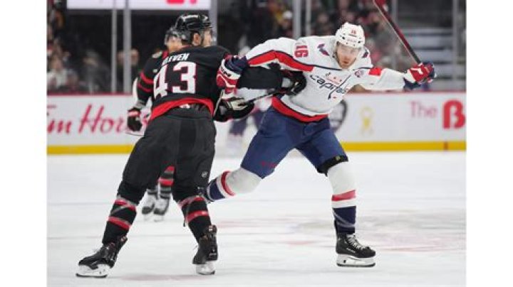 	Panthers show fight but fall to Senators for third straight home loss after 5-0 road trip	