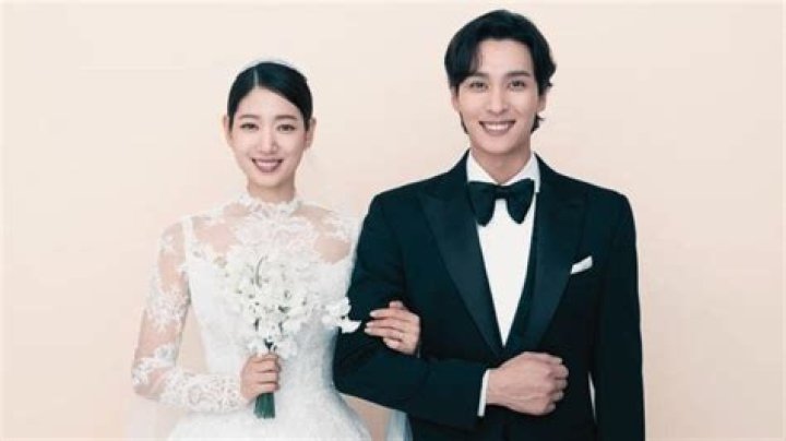 Park Shin Hye's Husband: Unveiling The Love Story