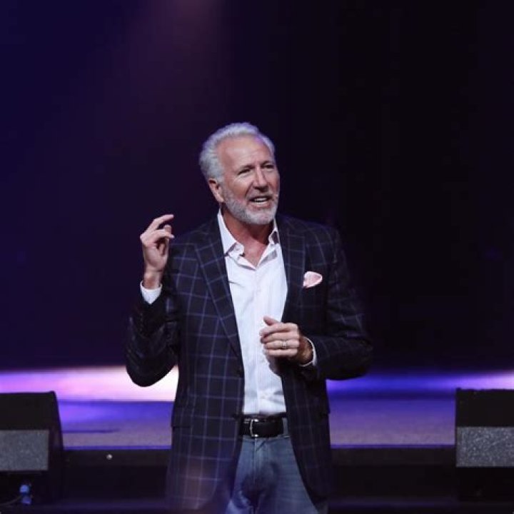 Pastor Greg Farrington Net Worth – Phone Number, House Address, Wiki