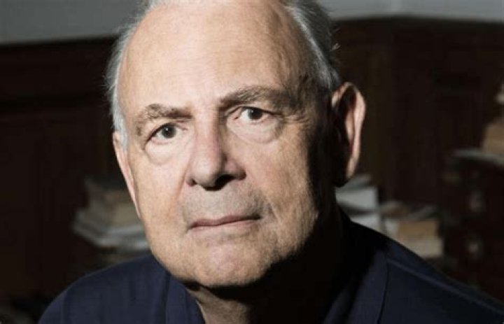 Patrick Modiano Taille