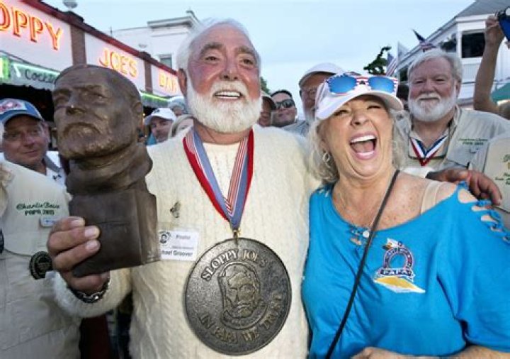 	Paula Deen’s husband wins Hemingway Look-Alike Contest in Key West	