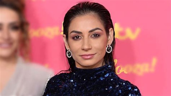 Perla Navia Husband, Wiki, Age, Yoga, Weight Loss Diet :: RHOC Bio