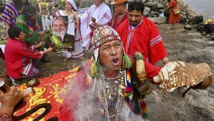 Peruvian shamans gather to make 2023 prophesies