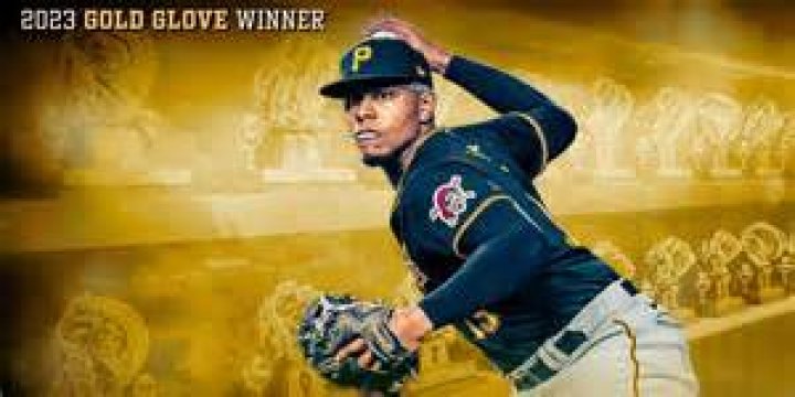 Pirates 3B Ke'Bryan Hayes earns first Gold Glove award