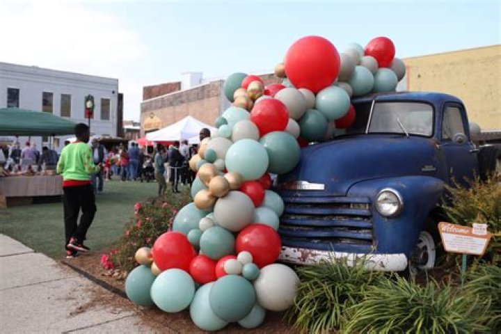 Plan Your Trip To Laurel This Spring
– Laurel Mercantile