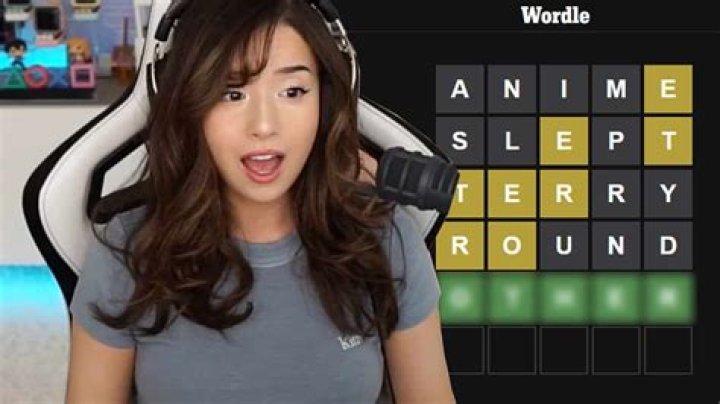 Pokimane roasted by chat over embarrassing Wordle fail