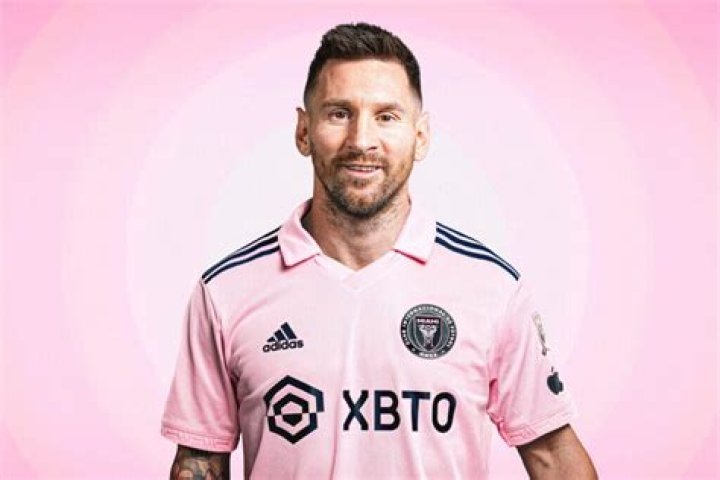 Premier League options for Lionel Messi, will make decision in next few days