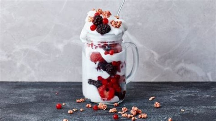 Protein Fluff Pudding | 4 Ingredient Low-Carb Dessert