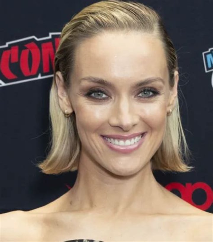 Rachel Skarsten Biography