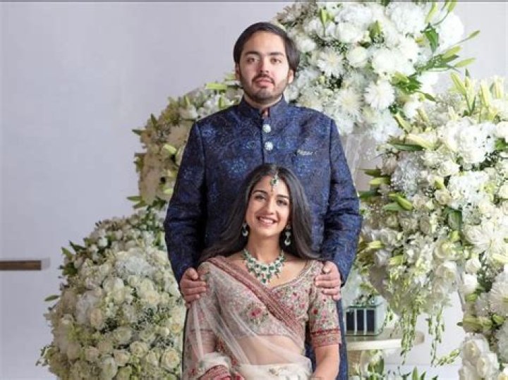 Radhika Jones【 Wikipedia Bio 】Husband, Indian, Wiki, Family, Married