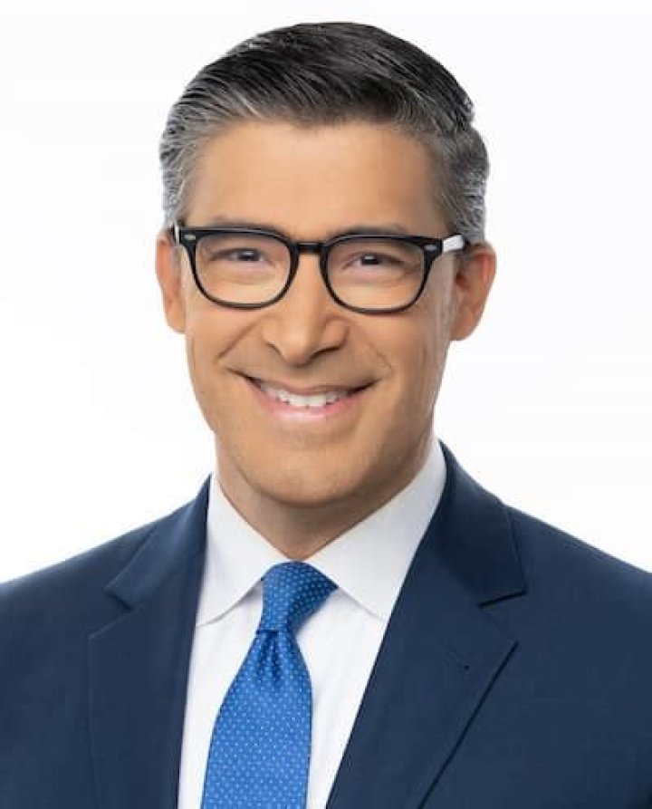 Raoul Martinez Bio, Age, Height, Wife, Salary, Net Worth, Fox 5
