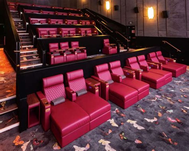 	Recliners, restaurant stars of Cinemark’s renovation project	