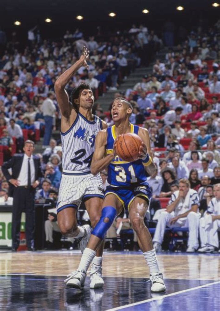 Reggie Theus Net Worth | Age, Height, Weight, Dating And More