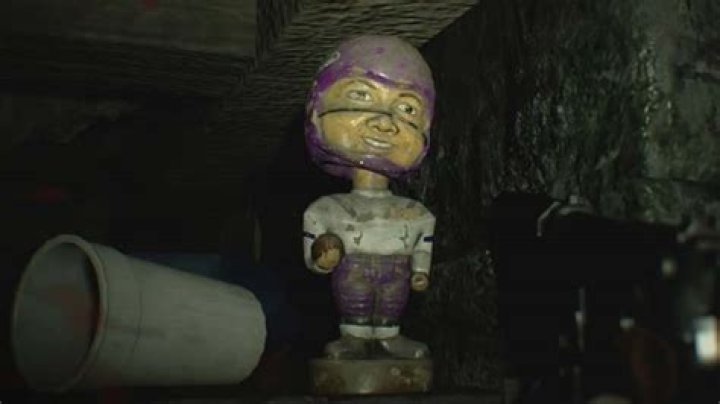 Resident Evil 7: How to Get All Mr. Everywhere Bobbleheads / Statues