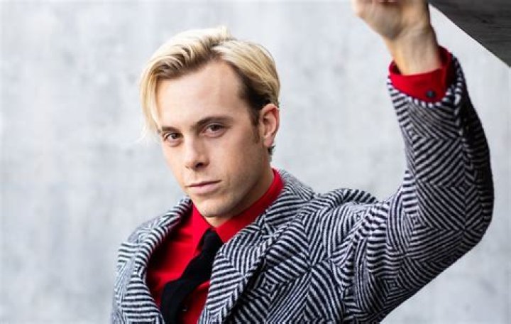 Riker Lynch Biography