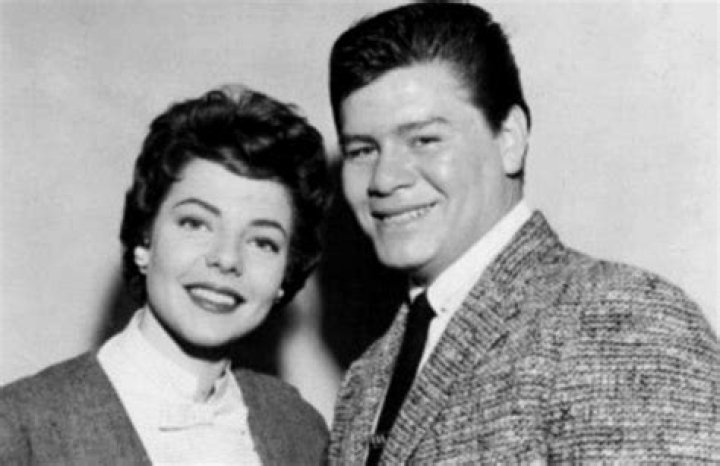 Ritchie Valens' Girlfriend: A Look Into His Life And Love