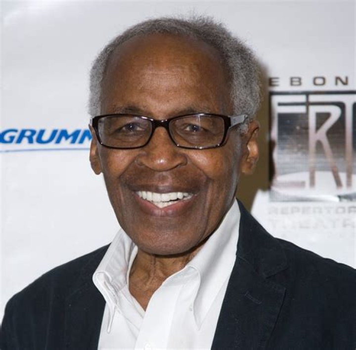 Robert Guillaume - Bio, Net Worth, Height