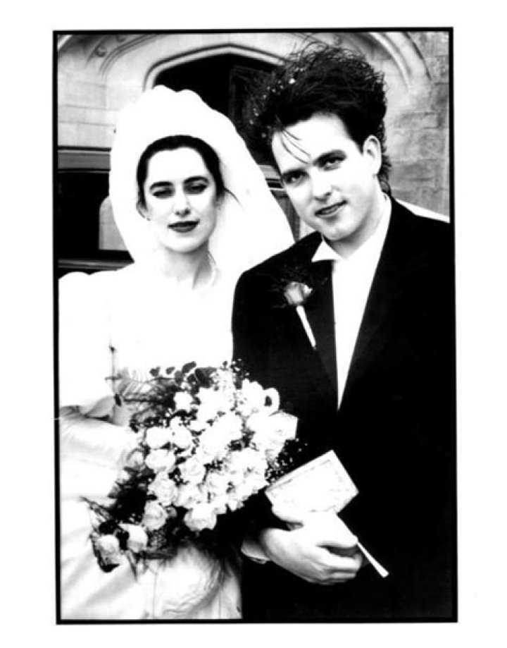 Robert Smith Married Mary Poole and are together since 1988; No Divorce rumors