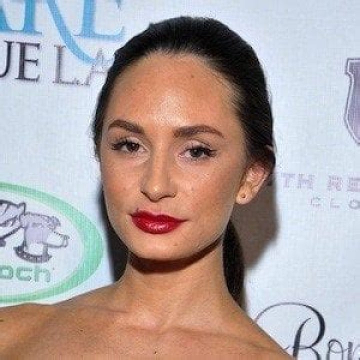 Rosie Roff Wikipedia, Age, Diet【 Model Pics 】Measurements, Bio