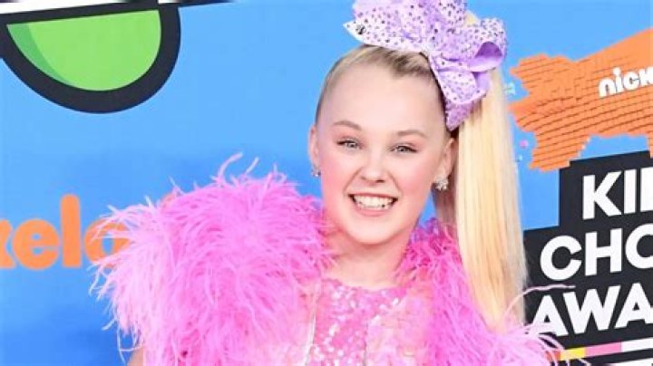Sabrina Singer Age: Discovering The Age Of A Rising Star