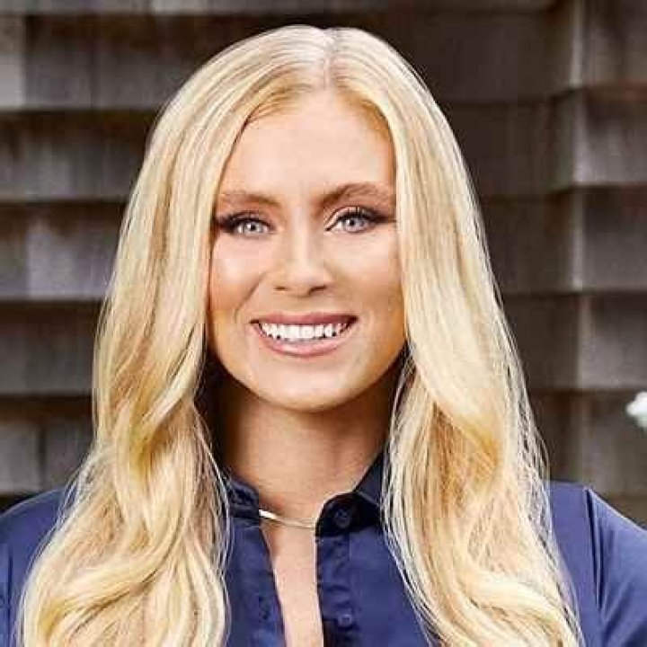 Samantha Feher - Bio, Age, Net Worth, Career, Facts, Height